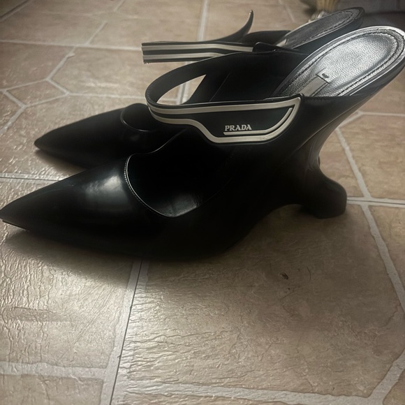 Prada Black Leather Pumps with White Accents - Picture 2 of 8